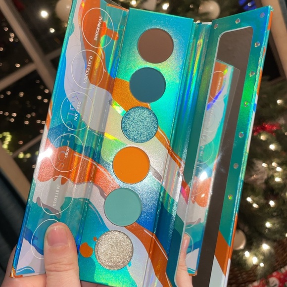 Kaleidos futurism v palette like new. - Picture 2 of 2